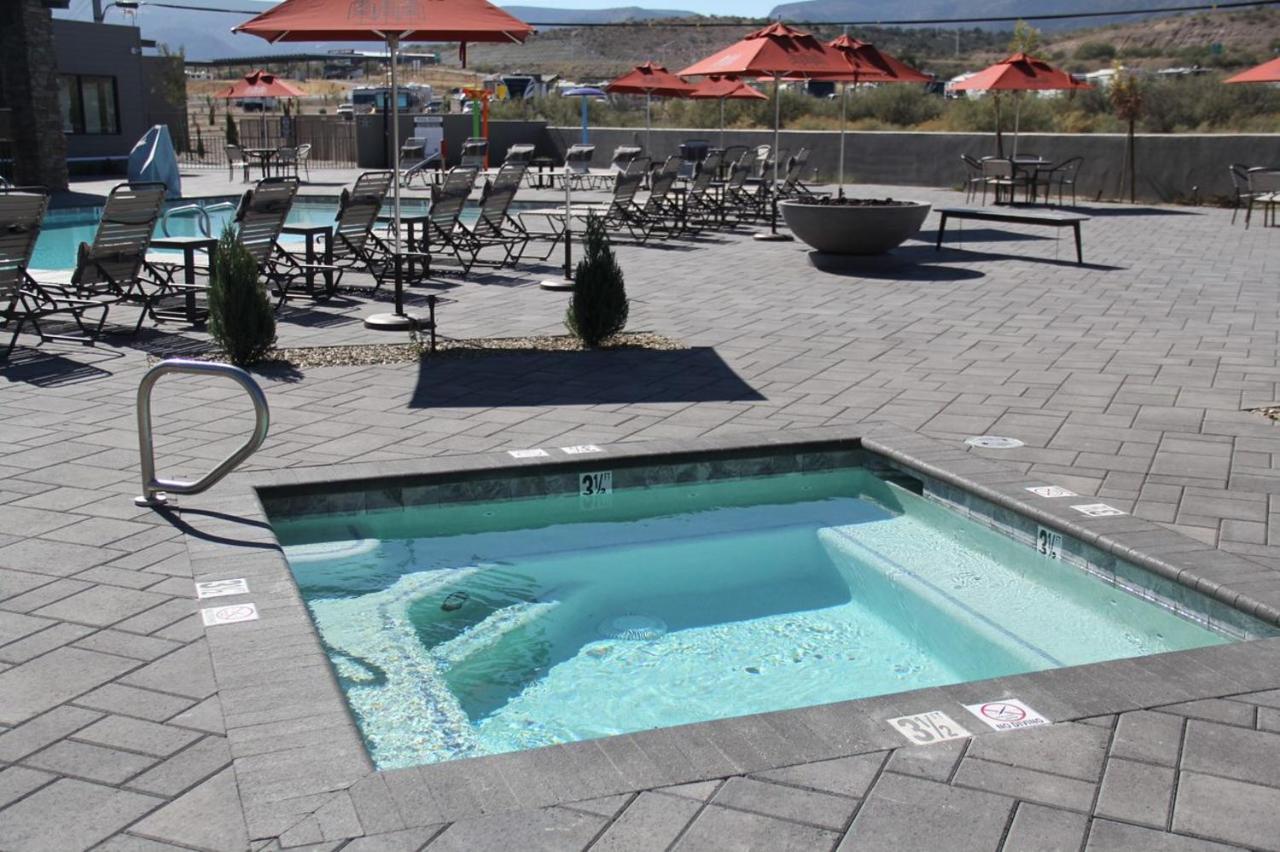 Verde Ranch Rv Resort キャンプ・ベルデ エクステリア 写真